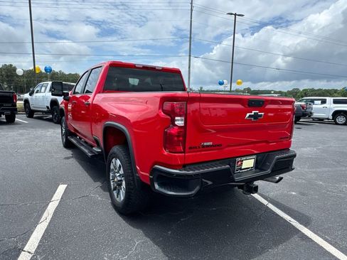Used 2024 Chevrolet Silverado 2500 Custom w/ Custom Value Package AWD/4WD image 8