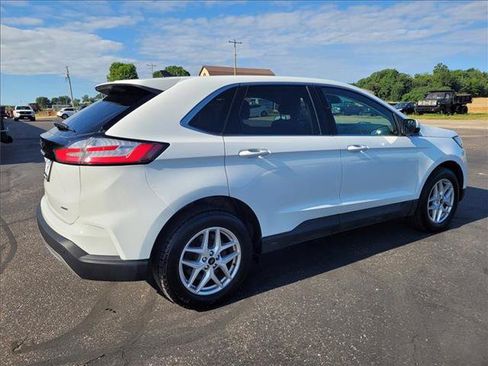 Certified 2024 Ford Edge SEL w/ Convenience Package AWD/4WD image 5