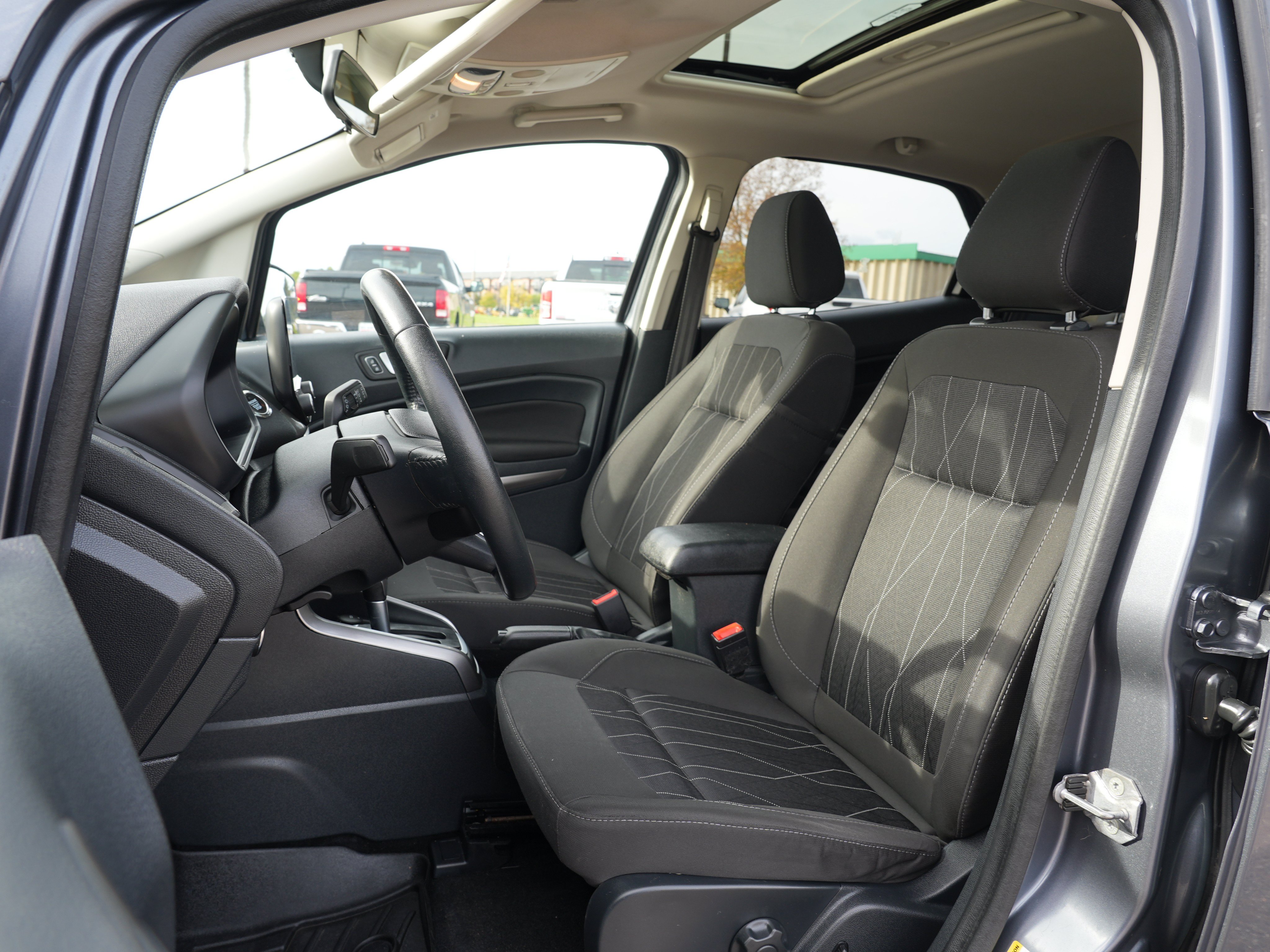 Used 2019 Ford EcoSport SE AWD/4WD image 12
