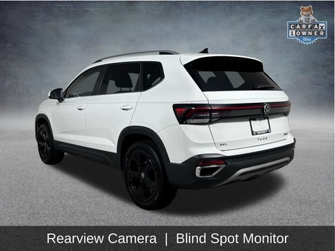 Used 2025 Volkswagen Taos SEL AWD/4WD image 6