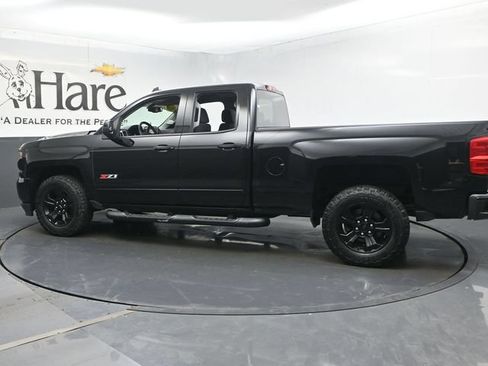 Used 2018 Chevrolet Silverado 1500 LT w/ Midnight Edition AWD/4WD image 70