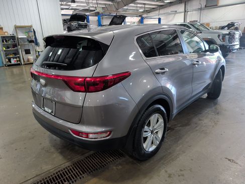 Used 2019 Kia Sportage LX AWD/4WD image 3