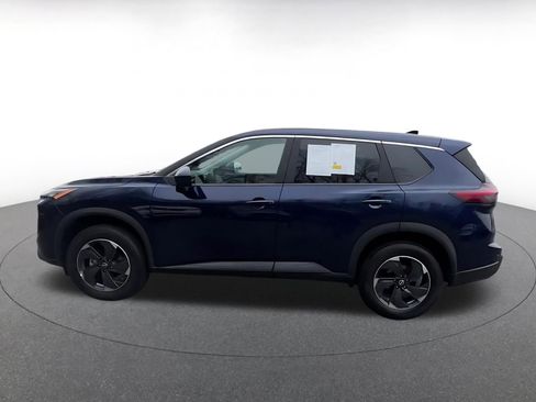 Used 2025 Nissan Rogue SV FWD image 9