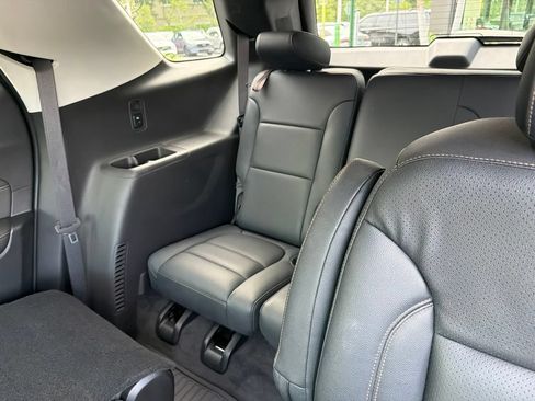 Used 2019 Chevrolet Traverse LT FWD image 20