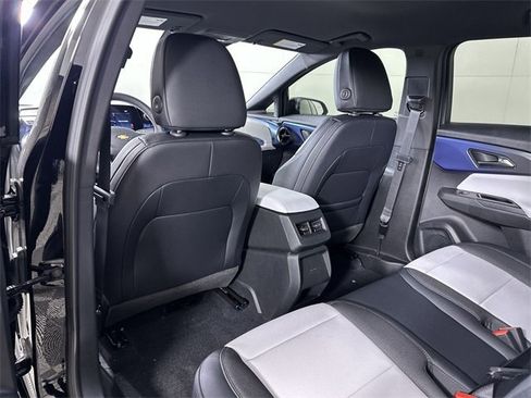 New 2026 Chevrolet Equinox EV LT image 20