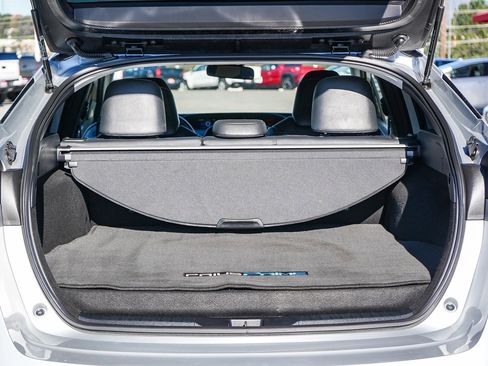 Used 2021 Toyota Prius Prime XLE w/ Carpet Mat Package (TMS) image 27