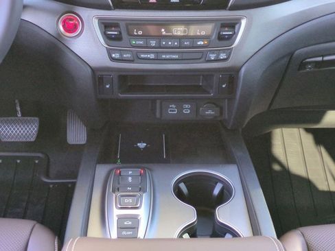 New 2026 Honda Ridgeline RTL image 16