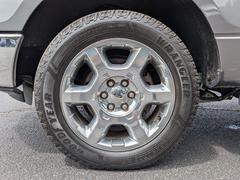 Used 2014 Ford F150 XLT w/ Equipment Group 302A Luxury AWD/4WD image 18