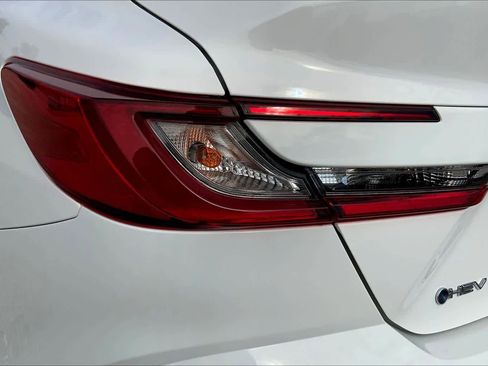 Certified 2025 Toyota Camry SE w/ Multimedia Upgrade Package image 28