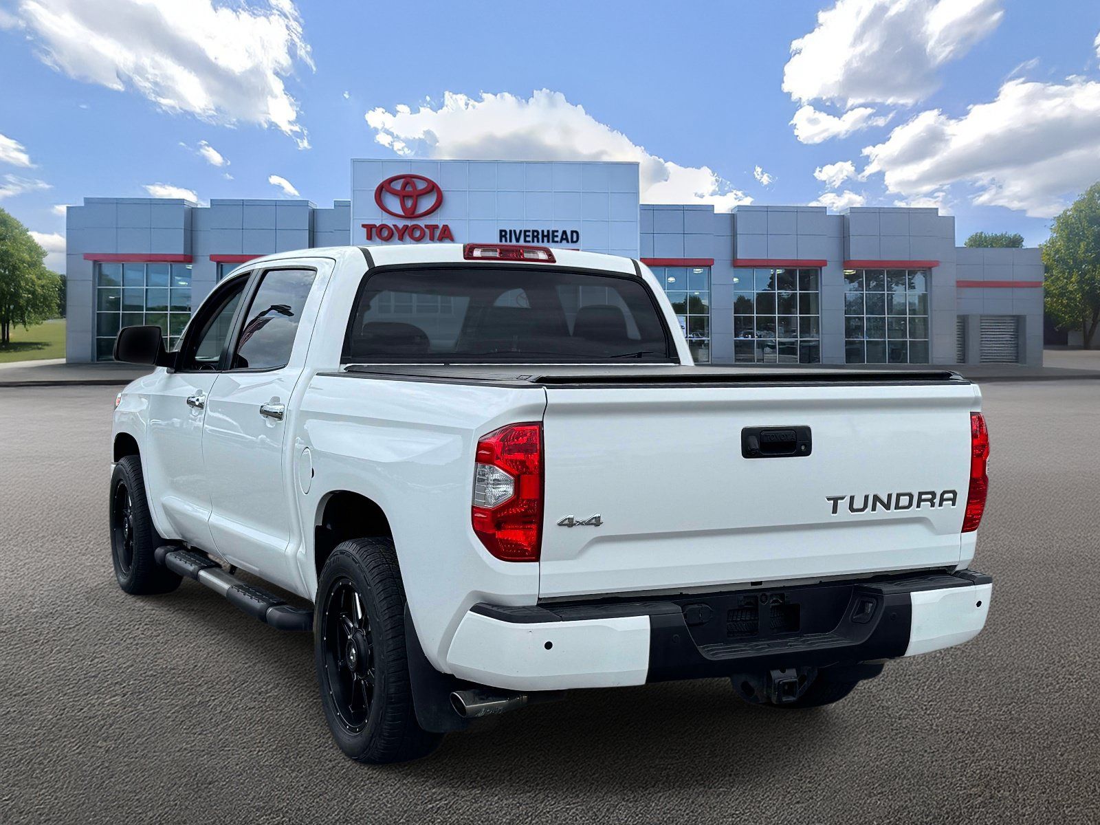 Used 2019 Toyota Tundra Platinum AWD/4WD image 4