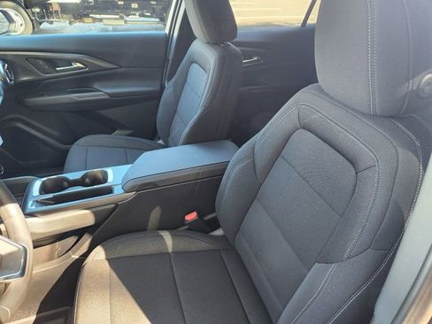 New 2026 Chevrolet Equinox EV LT image 11