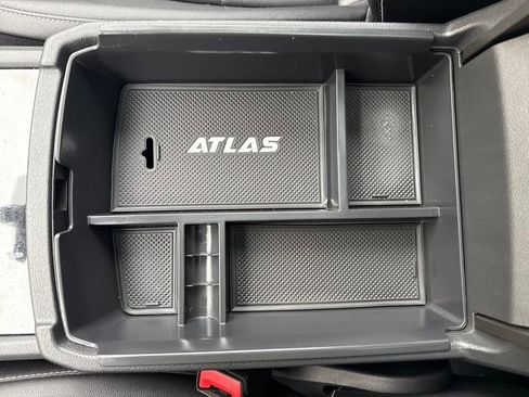 Used 2022 Volkswagen Atlas SE w/ Panoramic Sunroof Package image 21