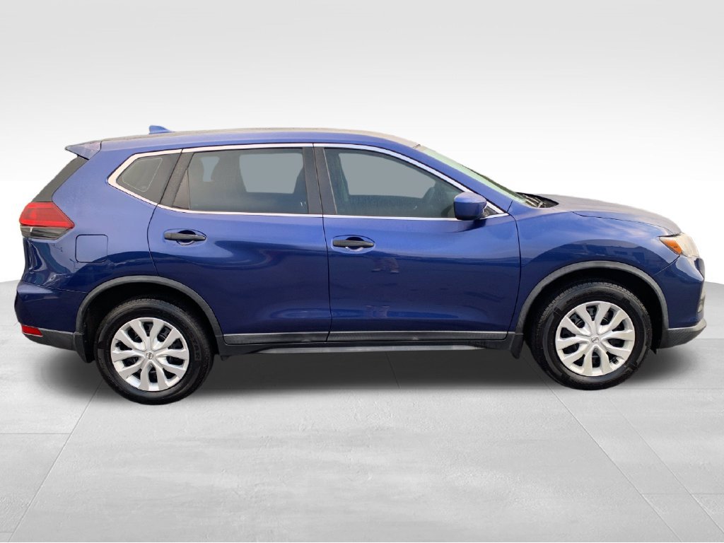 Used 2018 Nissan Rogue S AWD/4WD image 6