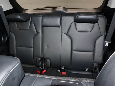 Used 2023 Kia Telluride LX AWD/4WD image 23