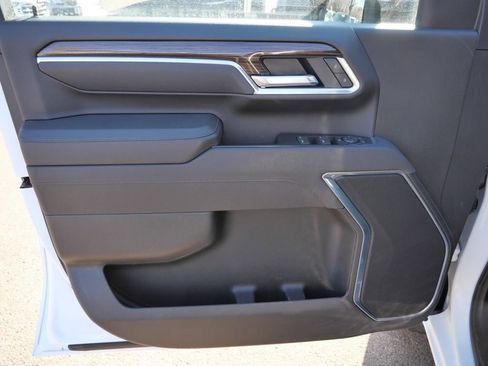 Used 2025 Chevrolet Silverado 2500 LT w/ Convenience Package AWD/4WD image 32