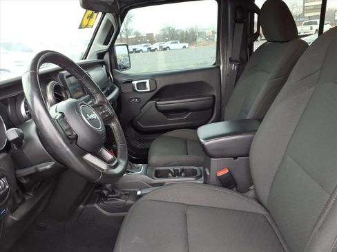 Certified 2023 Jeep Wrangler Unlimited w/ Cold Weather Group image 8