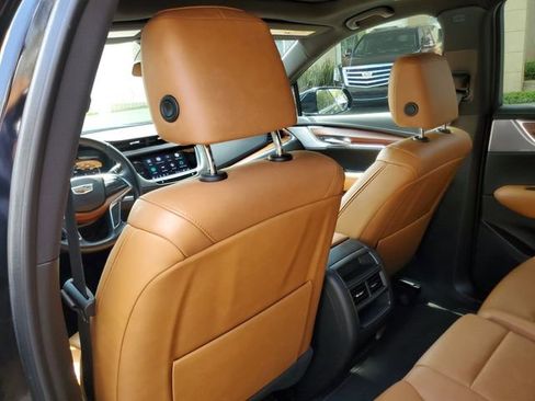 Certified 2024 Cadillac XT5 Premium Luxury image 11