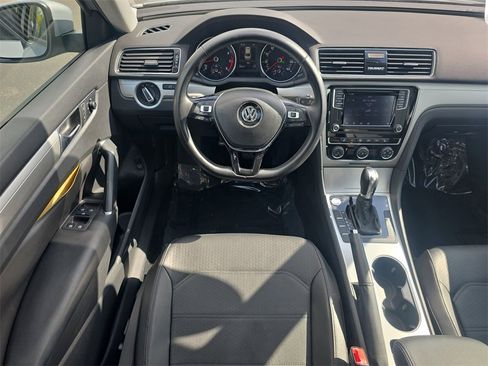Used 2019 Volkswagen Passat 2.0T Wolfsburg w/ Wheels & Sunroof Package image 15