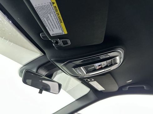 Used 2025 Jeep Grand Cherokee L Laredo RWD image 19