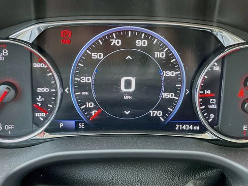Used 2023 GMC Acadia Denali w/ Denali Ultimate Package FWD image 12