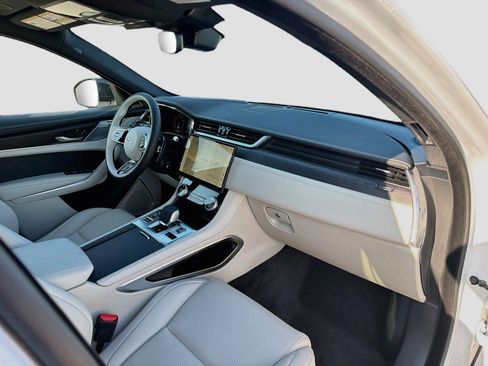 New 2026 Jaguar F-PACE R-Dynamic S AWD/4WD image 15