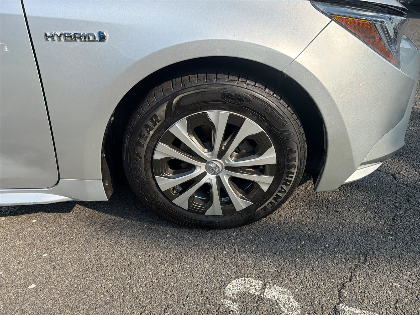 Used 2020 Toyota Corolla LE FWD image 32