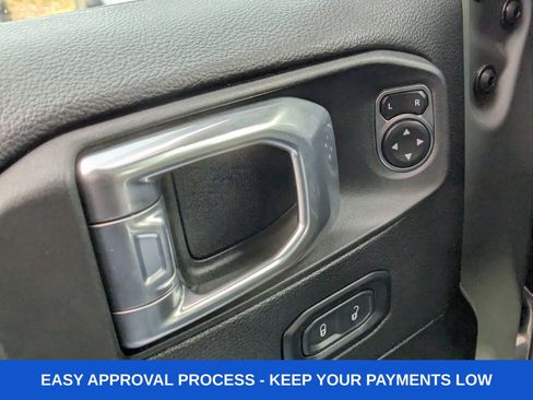 Used 2023 Jeep Wrangler Unlimited Sahara w/ Cold Weather Group image 33