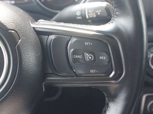 Used 2021 Jeep Gladiator Sport AWD/4WD image 11