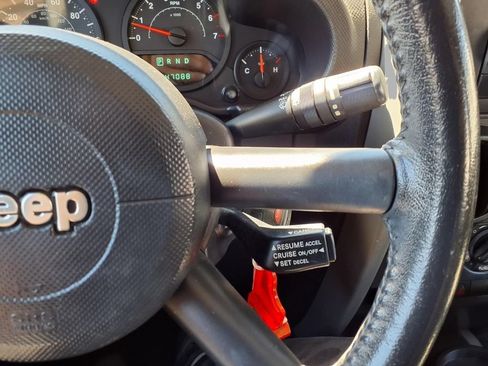 Used 2008 Jeep Wrangler X AWD/4WD image 13