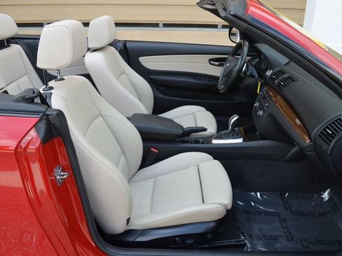 Used 2012 BMW 135i Convertible image 39