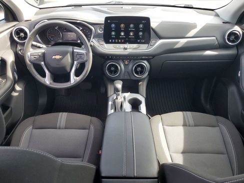 Used 2024 Chevrolet Blazer LT image 9