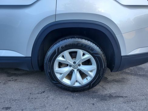 Used 2018 Volkswagen Atlas SE FWD image 16