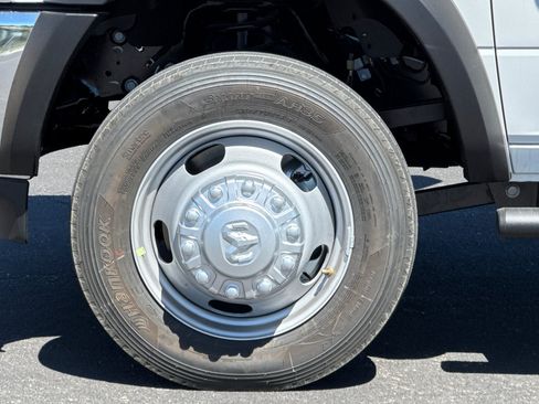 New 2026 RAM 5500 Tradesman w/ Chrome Appearance Group AWD/4WD image 22