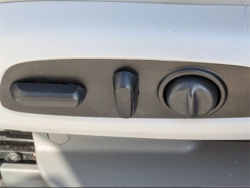 Used 2017 GMC Acadia SLT image 19