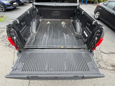 Used 2018 Ford F150 XLT w/ Equipment Group 302A Luxury AWD/4WD image 32