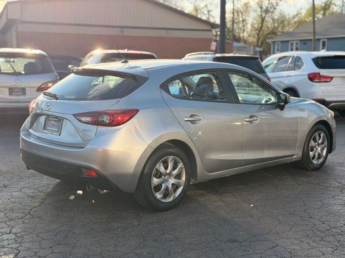 Used 2016 MAZDA MAZDA3 i Sport image 4