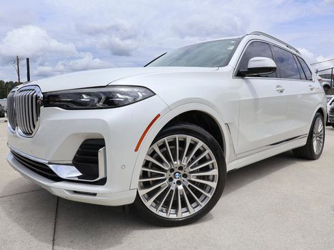 Used 2020 BMW X7 xDrive40i w/ Premium Package AWD/4WD image 2