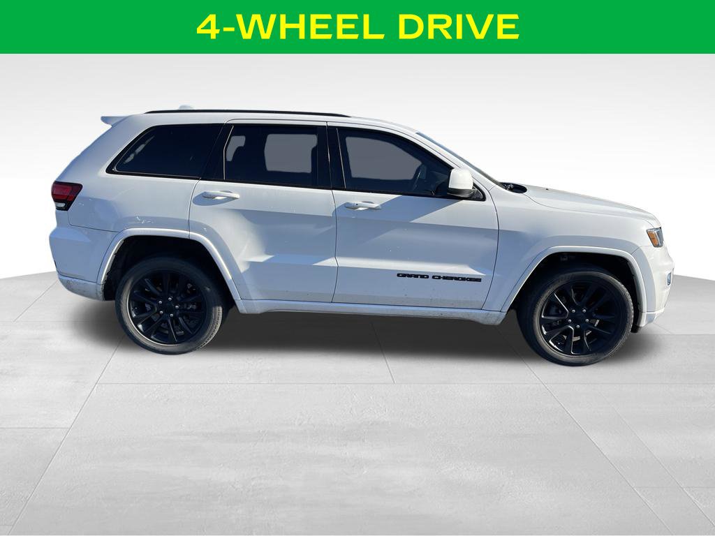 Used 2020 Jeep Grand Cherokee Altitude AWD/4WD image 6