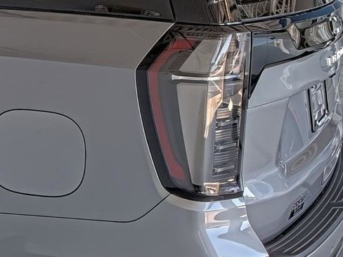New 2026 Chevrolet Tahoe Premier w/ Sun And Tow Package AWD/4WD image 10