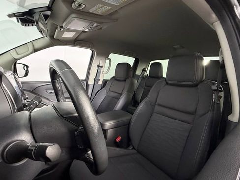 Used 2024 Nissan Frontier SV image 24