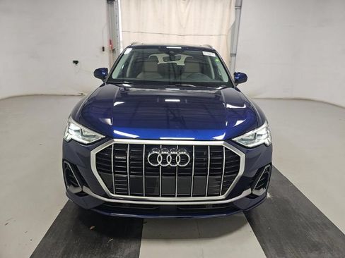 Used 2024 Audi Q3 2.0T Premium Plus w/ Premium Plus Package AWD/4WD image 2