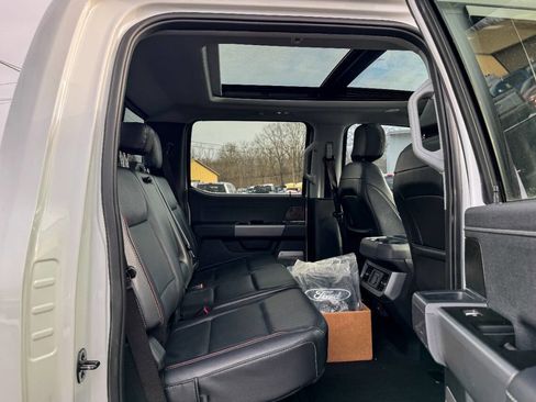 Used 2023 Ford F250 Lariat w/ Lariat Ultimate Package image 17