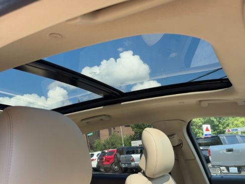 Used 2019 Lincoln Nautilus Reserve AWD/4WD image 18