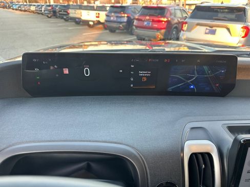 Certified 2025 Ford Expedition Max Active image 29