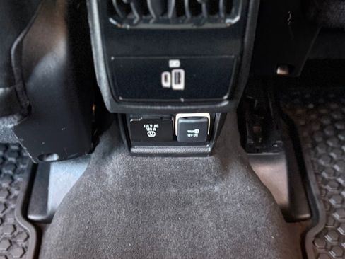 Used 2022 Jeep Compass Trailhawk w/ Trailhawk Convenience Group image 9