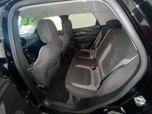 Used 2024 Chevrolet TrailBlazer LT FWD image 28
