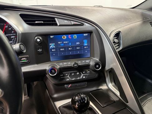 Used 2014 Chevrolet Corvette Stingray Convertible image 17