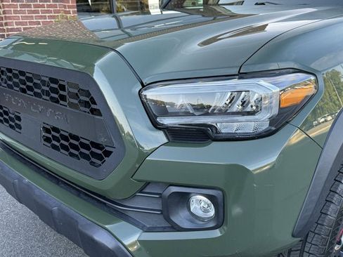 Used 2021 Toyota Tacoma TRD Off-Road image 10