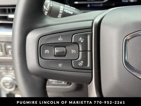 Used 2024 GMC Yukon AT4 w/ AT4 Premium Plus Package AWD/4WD image 27