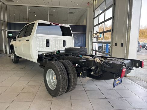 New 2026 Chevrolet Silverado 3500 W/T w/ WT Convenience Package image 6
